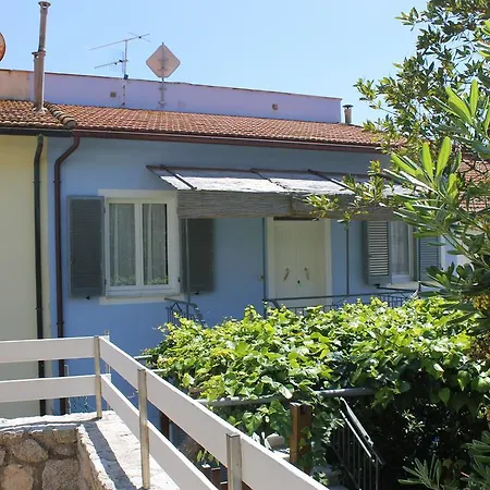 Casa Azzurra 3 E 2 Bagni Апартаменты
